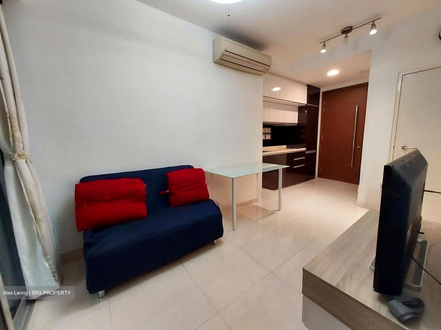 Centra Residence (D14), Apartment #608595291